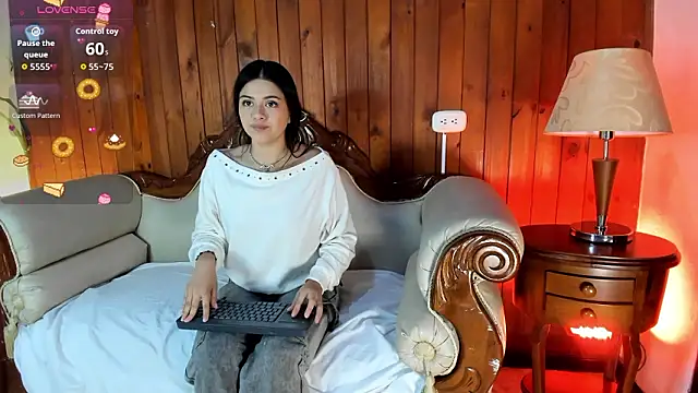 Snapshot of CottonCloud20 chatting on February 2026 01:41:01 PM CottonCloud20 online show from February 2026 01:41:01 PM