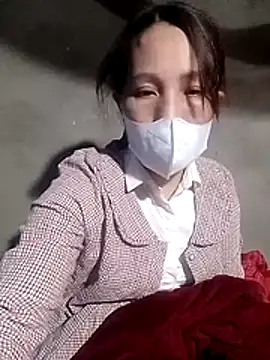 Snapshot of Gummiesu chatting on January 2026 04:11:02 PM Gummiesu online show from January 2026 04:11:02 PM