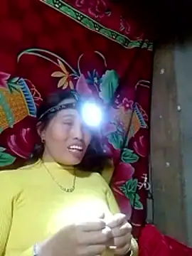 Snapshot of Gummiesu chatting on February 2026 08:45:01 AM Gummiesu online show from February 2026 08:45:01 AM