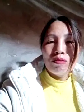 Snapshot of Gummiesu chatting on March 2026 01:12:02 AM Gummiesu online show from March 2026 01:12:02 AM