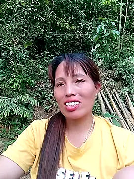 Snapshot of Gummiesu chatting on March 2026 09:21:02 AM Gummiesu online show from March 2026 09:21:02 AM