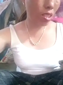 Snapshot of Gummiesu chatting on April 2026 09:53:01 AM Gummiesu online show from April 2026 09:53:01 AM