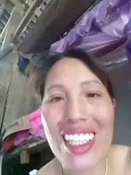 Snapshot of Gummiesu chatting on April 2026 09:25:02 AM Gummiesu online show from April 2026 09:25:02 AM