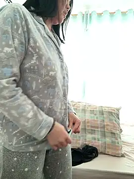 ruanruan05 online show from February 2026 01:32:02 AM