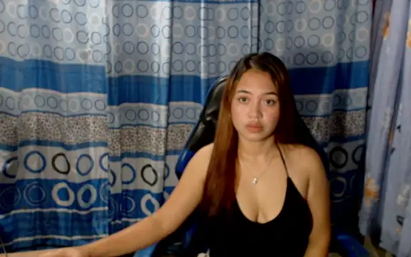 Snapshot of pinay_mayahiga chatting on April 2026 02:10:02 PM pinay mayahiga online show from April 2026 02:10:02 PM