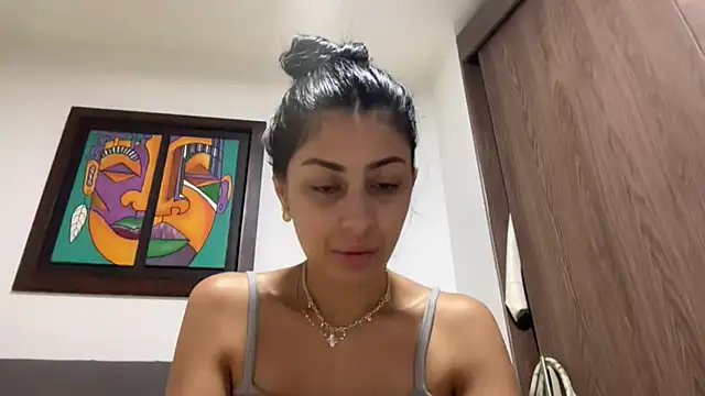 AbrilSantosxo online show from June 2026 12:26:02 PM