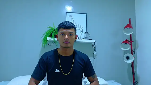 AndrewKenoxx  online show from January 2026 07:40:01 PM