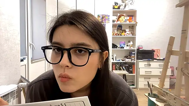 SaintMari online show from April 2026 01:44:01 PM