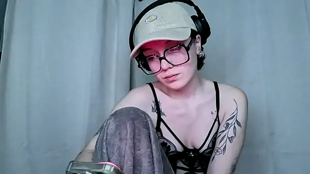 ju juliette online show from February 2026 08:41:02 PM