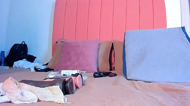 rose thompson19 online show from February 2026 07:12:02 PM