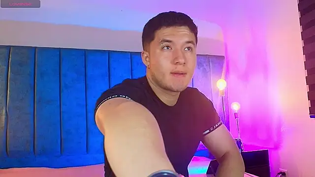 Alexander Connor online show from March 2026 12:00:02 PM