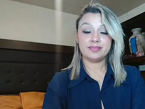 Snapshot of aitanalove_ chatting on February 2026 10:46:02 PM aitanalove online show from February 2026 10:46:02 PM