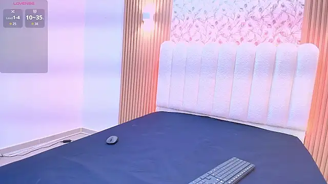 Snapshot of Amira_Alzahra chatting on February 2026 05:22:02 AM Amira Alzahra online show from February 2026 05:22:02 AM