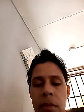 Snapshot of mitzukywinteer chatting on February 2026 03:39:01 PM mitzukywinteer online show from February 2026 03:39:01 PM