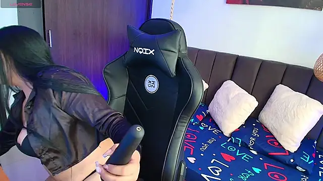 Aliz Cooper Tx online show from March 2026 05:17:02 PM