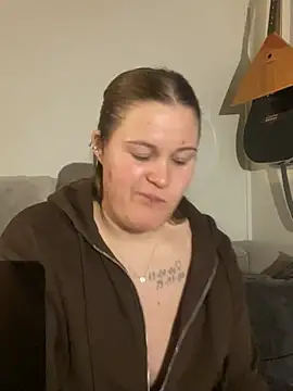 Snapshot of justsomeoneuknow chatting on February 2026 07:53:02 PM justsomeoneuknow online show from February 2026 07:53:02 PM