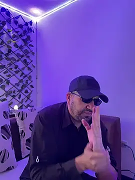 lobomanada69 online show from May 2026 07:42:02 PM
