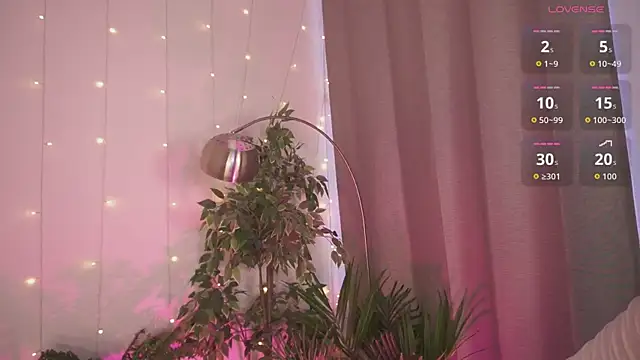 Snapshot of MoonlightAsuna chatting on February 2026 01:55:01 PM MoonlightAsuna online show from February 2026 01:55:01 PM