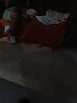 Juanstevan2724 online show from February 2026 11:03:01 PM