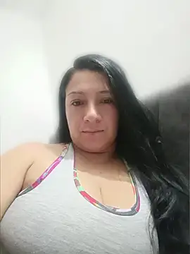 Katysaez online show from May 2026 04:41:02 AM