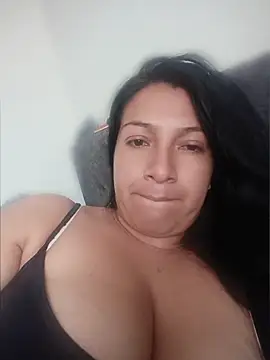 Katysaez online show from May 2026 08:36:01 PM