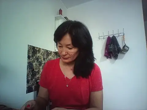 Snapshot of bella2322 chatting on February 2026 04:00:02 AM bella2322 online show from February 2026 04:00:02 AM