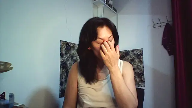 Snapshot of bella2322 chatting on February 2026 03:07:02 AM bella2322 online show from February 2026 03:07:02 AM