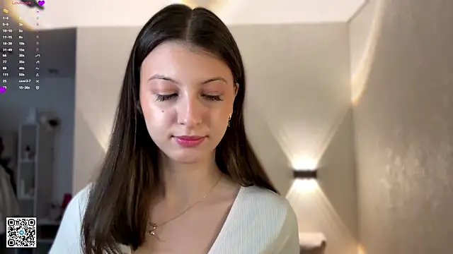 LouiseChavez online show from April 2026 02:10:01 PM