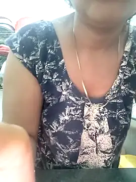 Hot-Tinaa online show from March 2026 12:58:02 AM