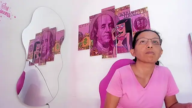 Livia Coxs online show from February 2026 02:11:02 PM