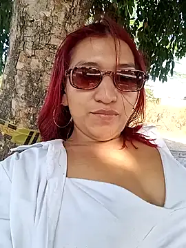 roxxy white online show from February 2026 08:13:02 PM