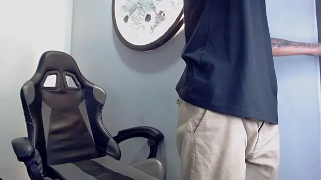 Snapshot of Dogan_Renzo0 chatting on March 2026 11:27:02 AM Dogan Renzo0 online show from March 2026 11:27:02 AM