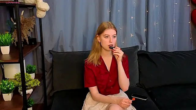 LanaRoxxy online show from February 2026 11:32:02 AM