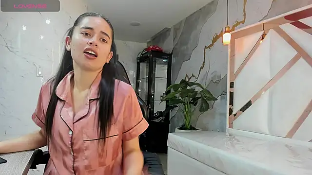 Qetsyah tf online show from March 2026 01:11:01 PM