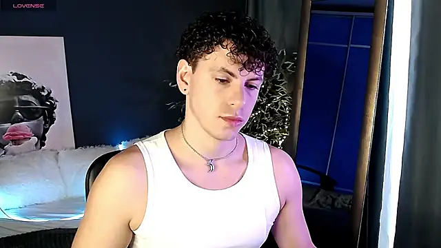 Snapshot of TylerGibson chatting on June 2026 08:51:01 AM TylerGibson online show from June 2026 08:51:01 AM