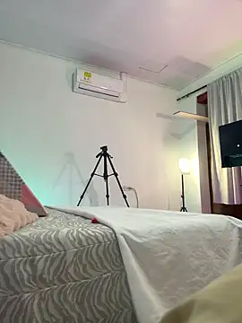 KathiaJenner online show from March 2026 11:39:01 AM