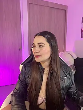 saray mendozaa online show from June 2026 01:18:01 AM