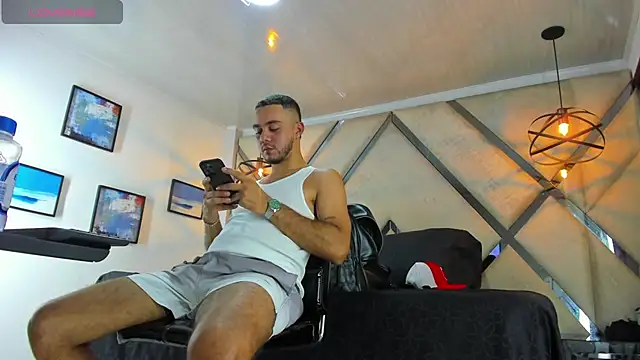 Dusan Grey77 online show from February 2026 04:21:01 AM