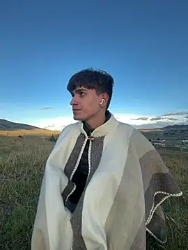 Naim TheKing online show from April 2026 10:40:02 PM