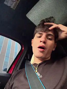 Naim TheKing online show from April 2026 07:47:02 PM