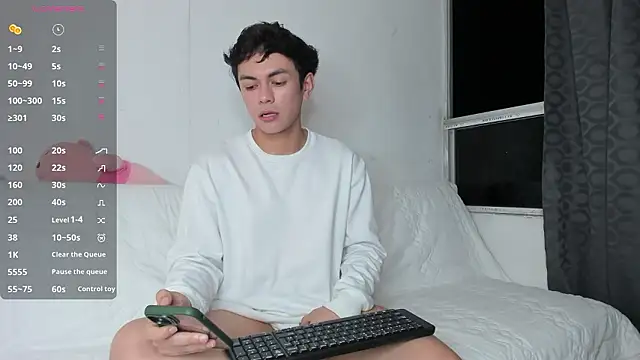 Caydensmit online show from February 2026 06:11:02 AM