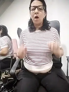 RosseLaure online show from February 2026 01:00:02 AM