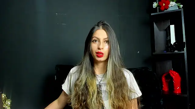 GoddesLeila online show from July 2026 06:07:01 PM