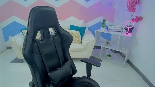 mayli marie online show from March 2026 11:16:01 PM