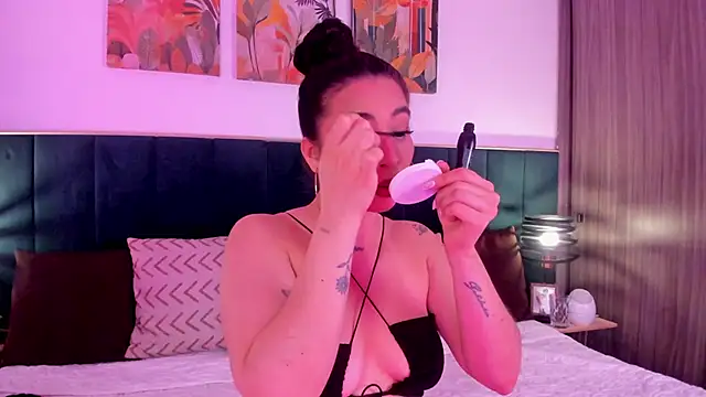 IrinaBlanc online show from March 2026 01:10:01 AM