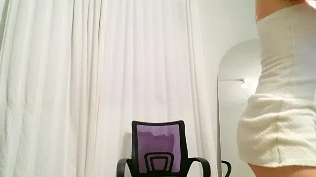Isabelavennori online show from May 2026 01:13:01 AM