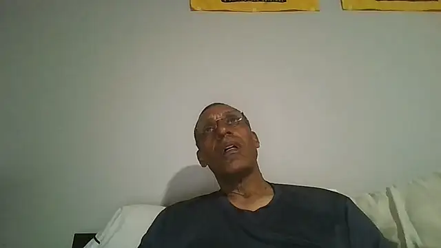 Snapshot of swimmer2496 chatting on June 2026 05:17:01 AM swimmer2496 online show from June 2026 05:17:01 AM