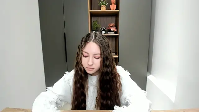 Snapshot of NakeshaPogar chatting on January 2026 07:01:02 AM NakeshaPogar online show from January 2026 07:01:02 AM