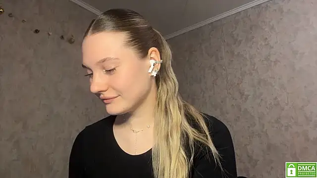 Snapshot of Jolievic chatting on February 2026 05:11:02 PM Jolievic online show from February 2026 05:11:02 PM