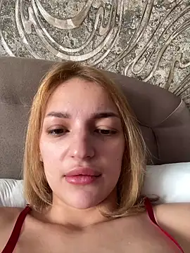 Snapshot of SashaPri chatting on February 2026 01:22:02 PM SashaPri online show from February 2026 01:22:02 PM